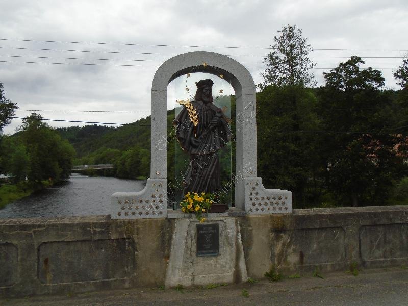 socha sv. Jana Nepomuckého