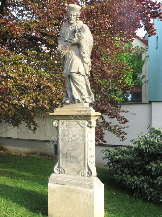 sochy svatých