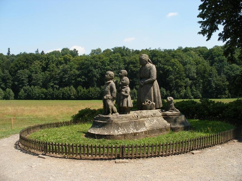 sousoší Babičky s vnoučaty