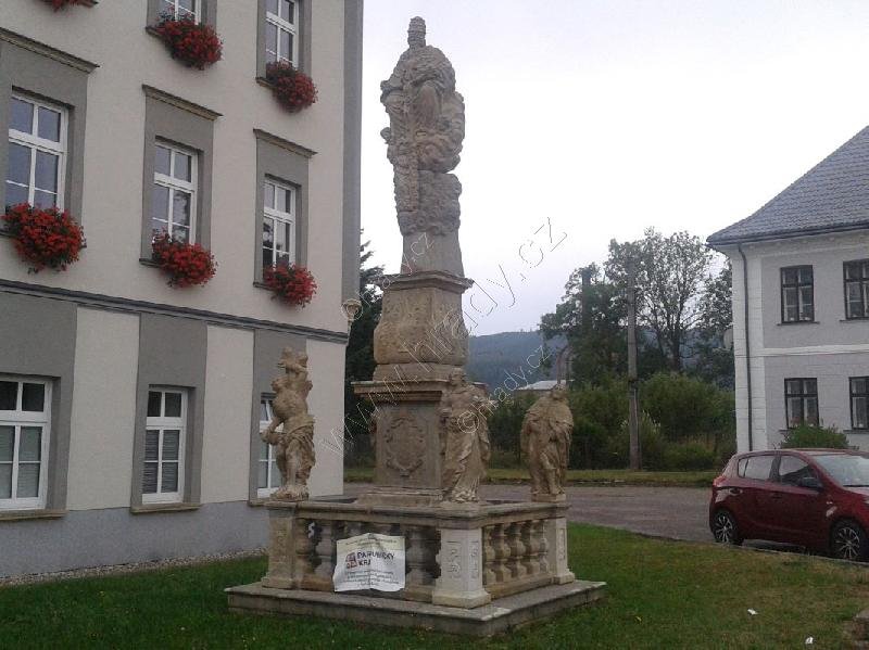 sousoší Nejsvětější Trojice