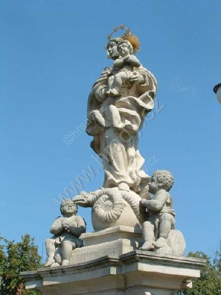 sousoší Panny Marie