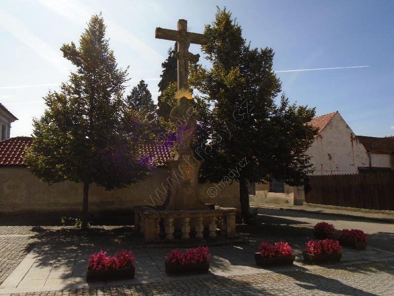 sousoší svatého Kříže a Panny Marie Bolestné