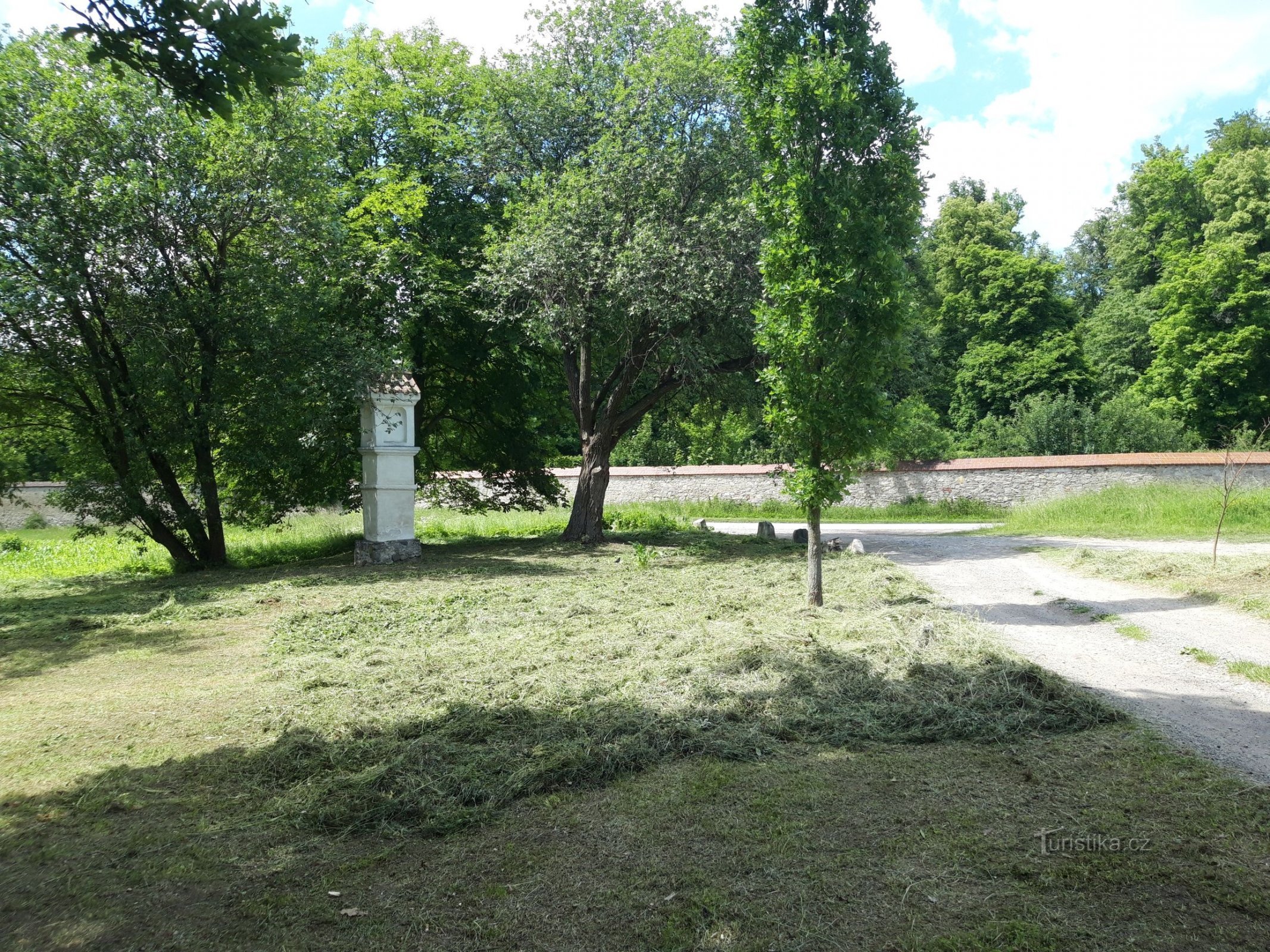 Stará poutní cesta z Českého Krumlova do Kájova