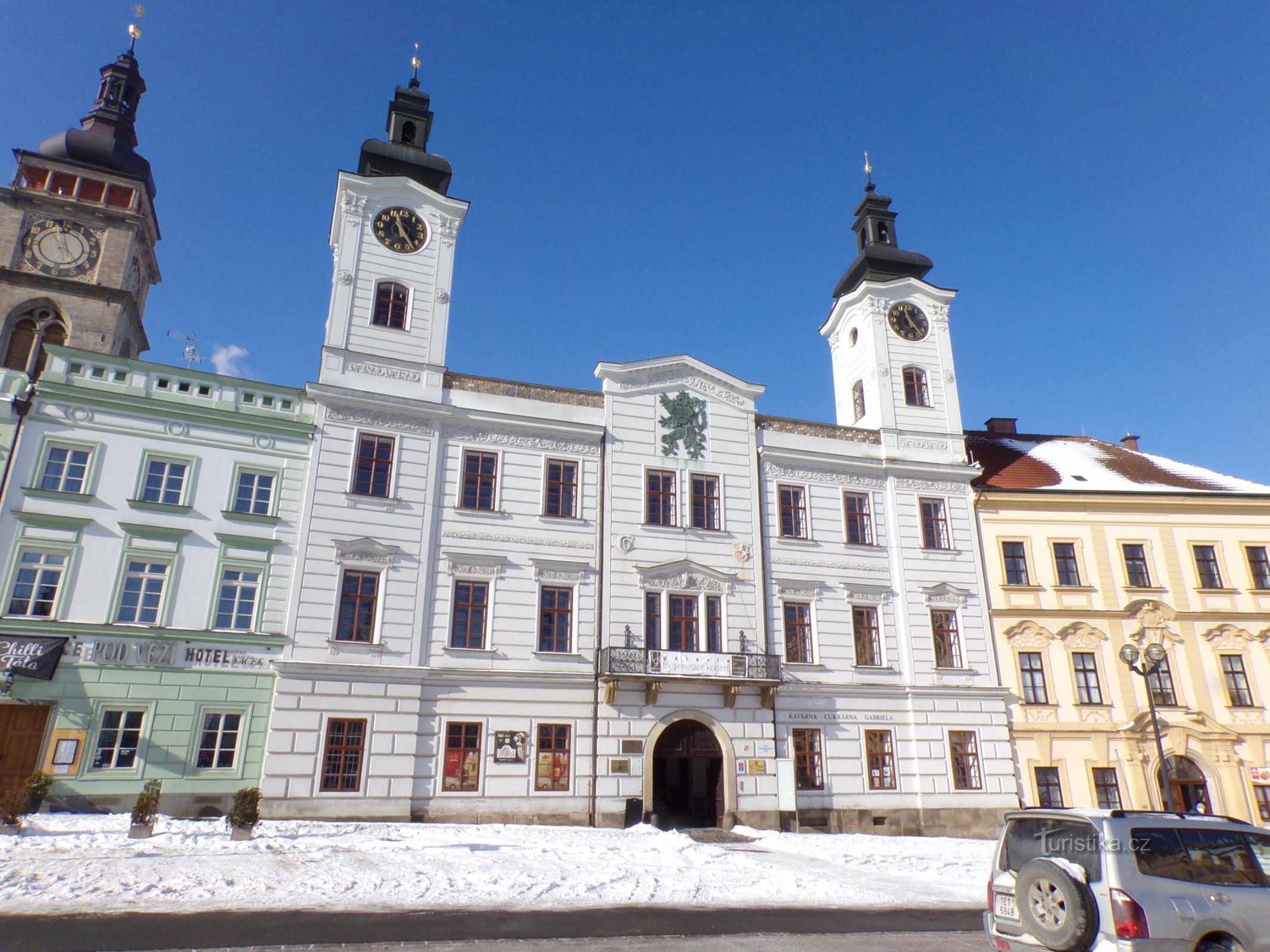 Stará radnice čp. 1 na Velkém náměstí (Hradec Králové, 12.2.2021)