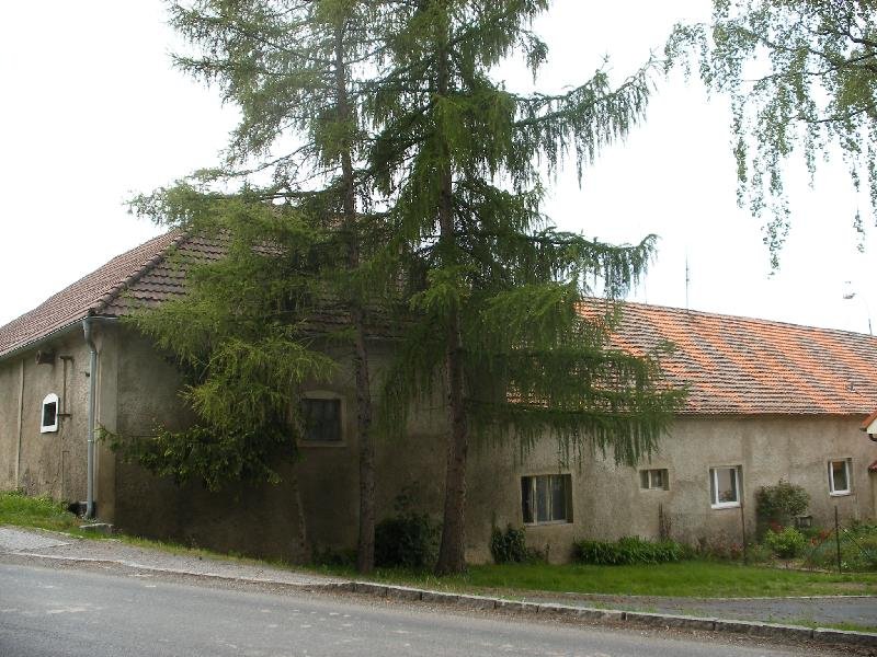 Středokluky