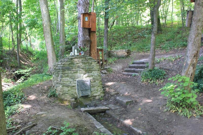 studánka Svatá voda