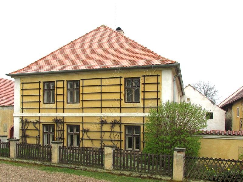 Šubrtův statek