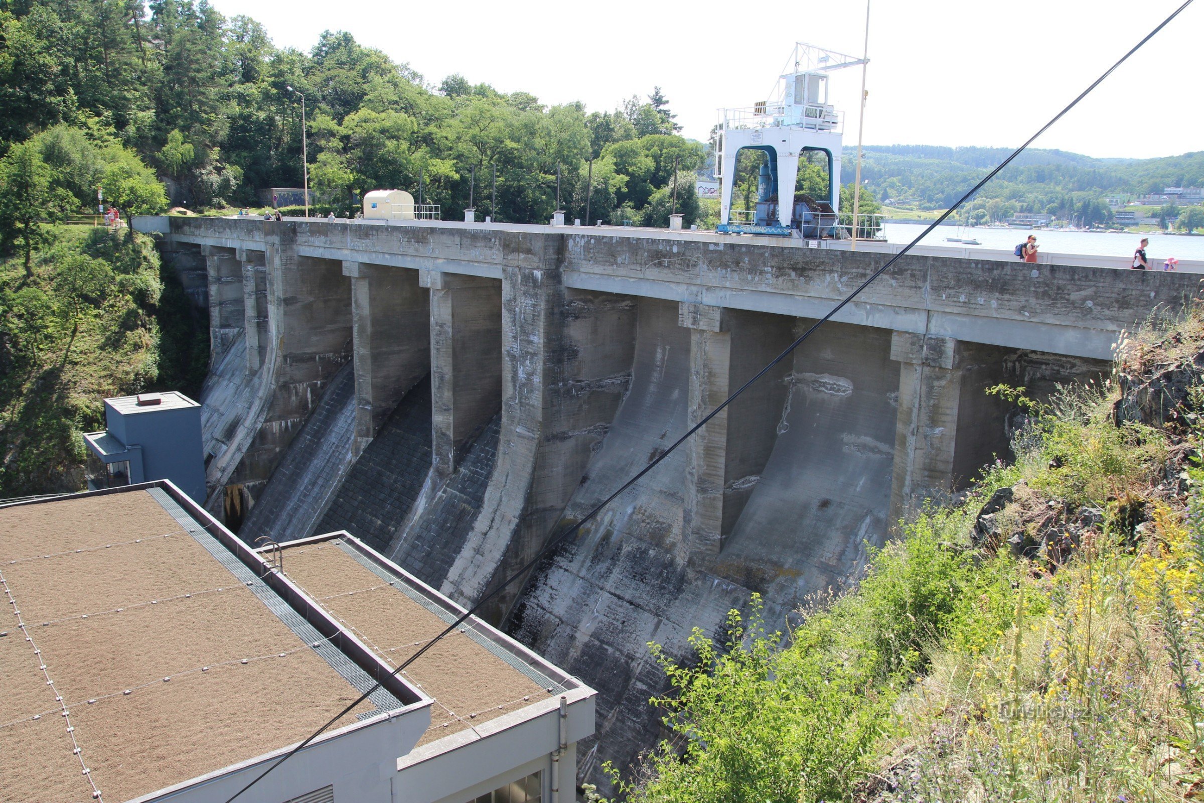 Těleso přehradní hráze