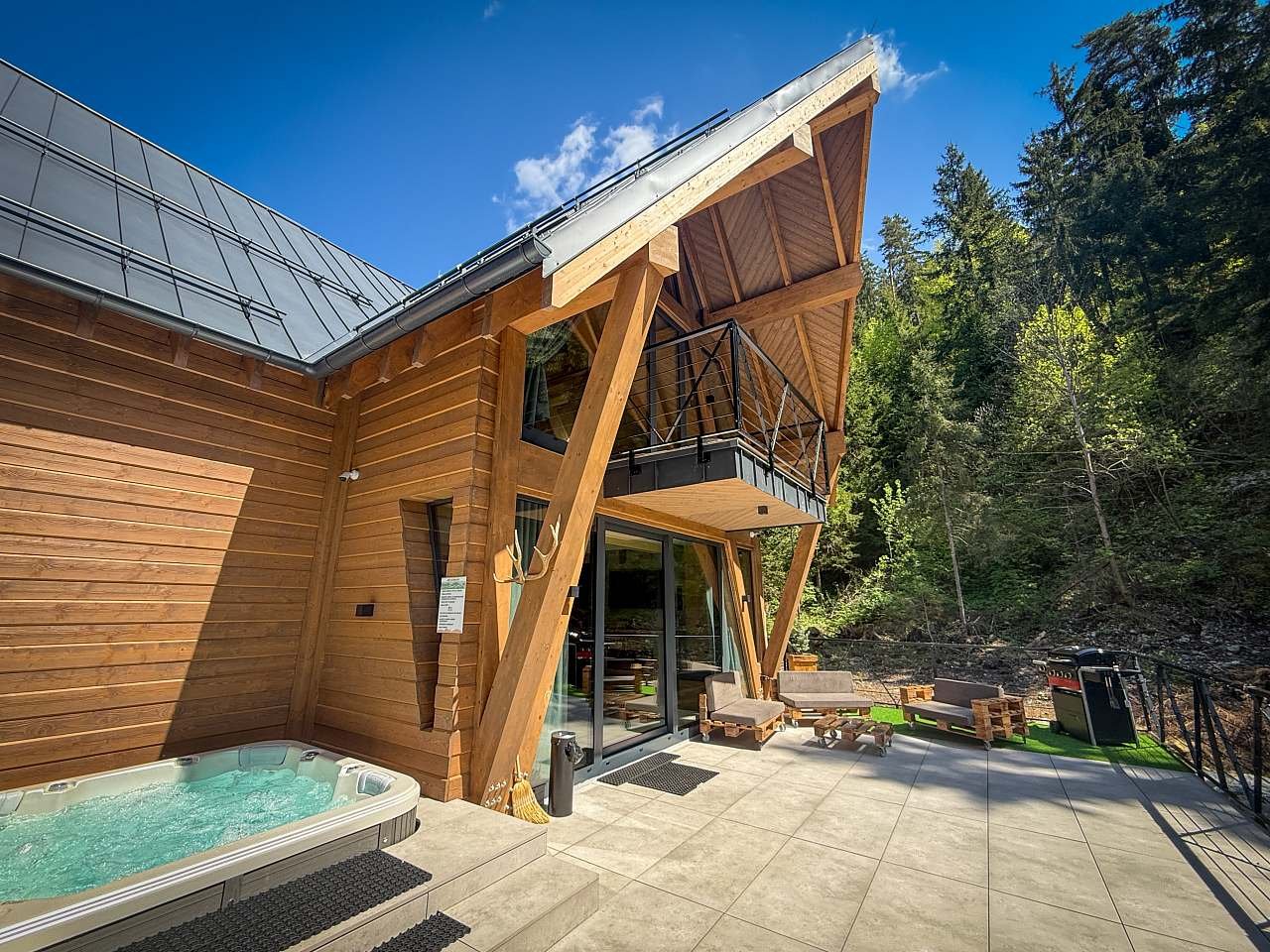 Terasa s jacuzzi