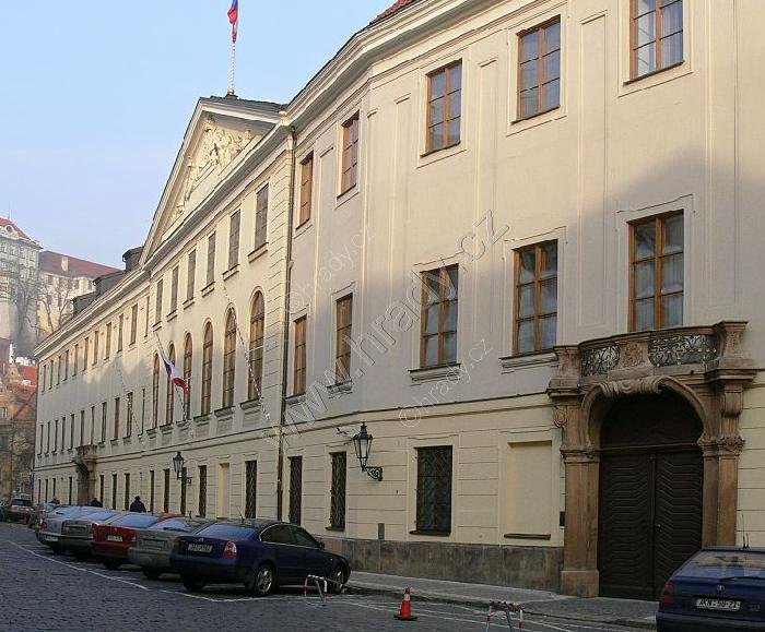 Thunovský palác