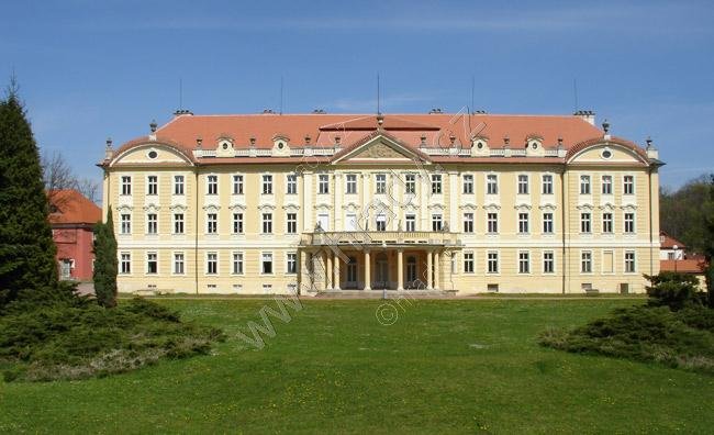 Tloskov