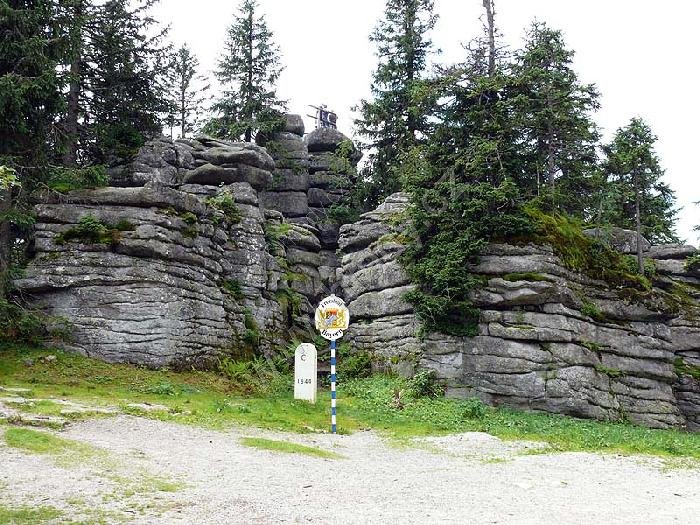 Třístoličník