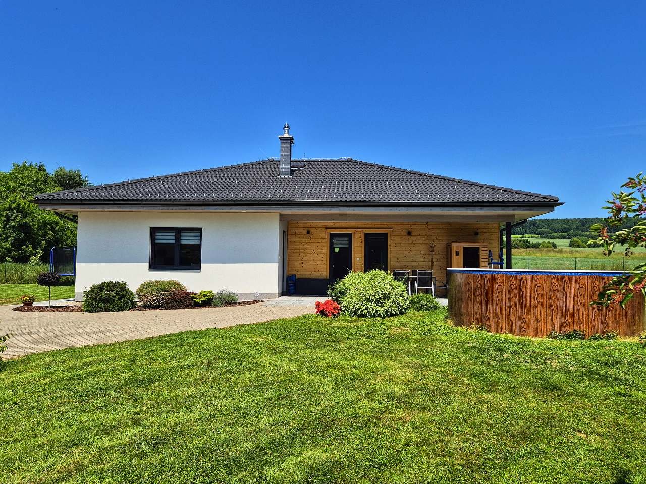 UBYTOVÁNÍ NAD PŘEHRADOU