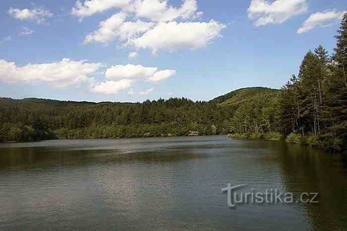 Údolní nádrž Koryčany