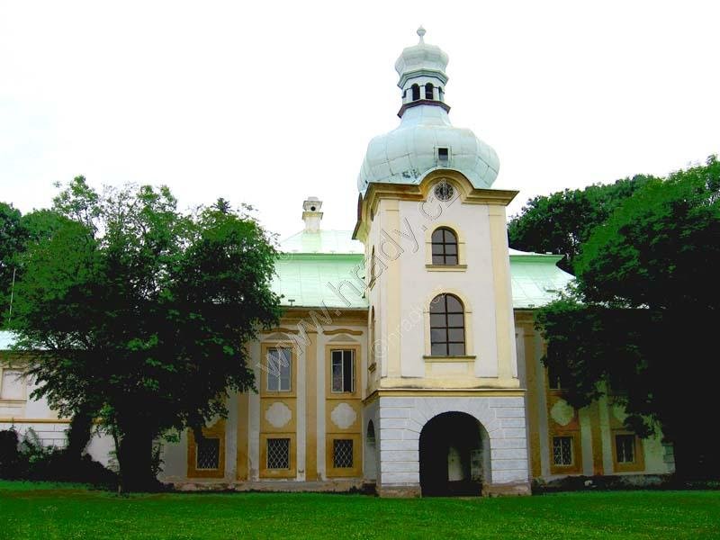 Úhrov