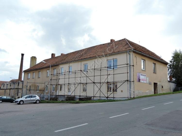 Únanov