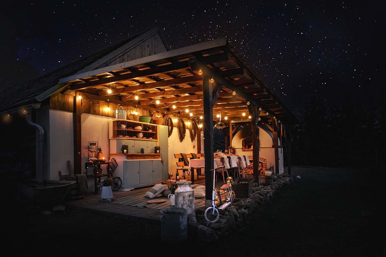 Večerní posezení v pergole