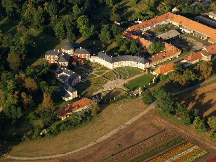 Veltrusy