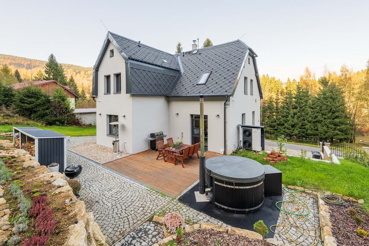 Vila Lucie pohled ze zahrady