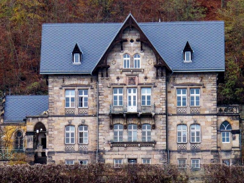 vila Waldstein