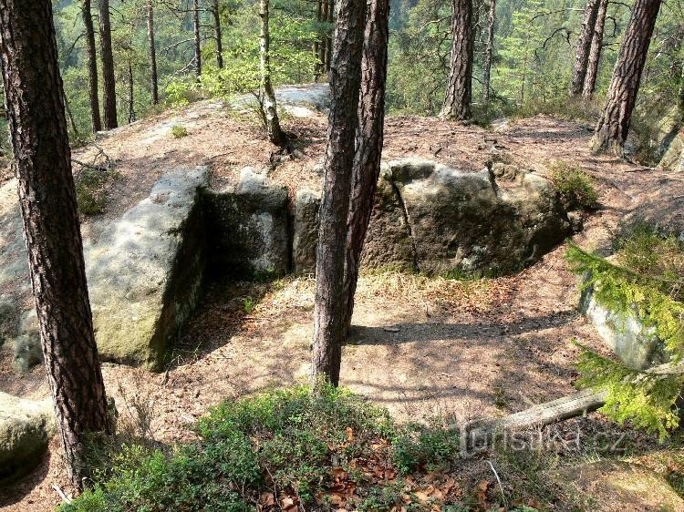 Vlčí hrádek: 7.5.06