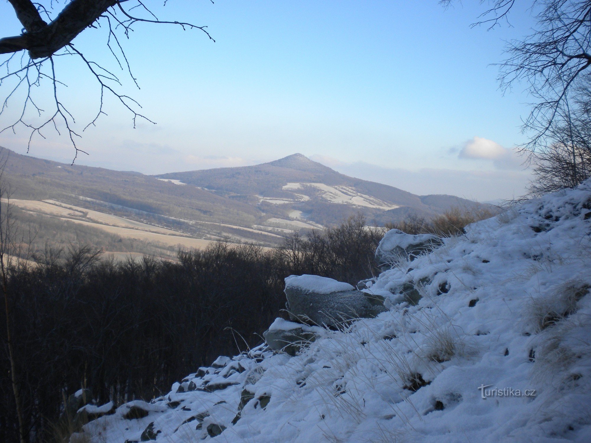 Vrch Kletečná z Ostrého.