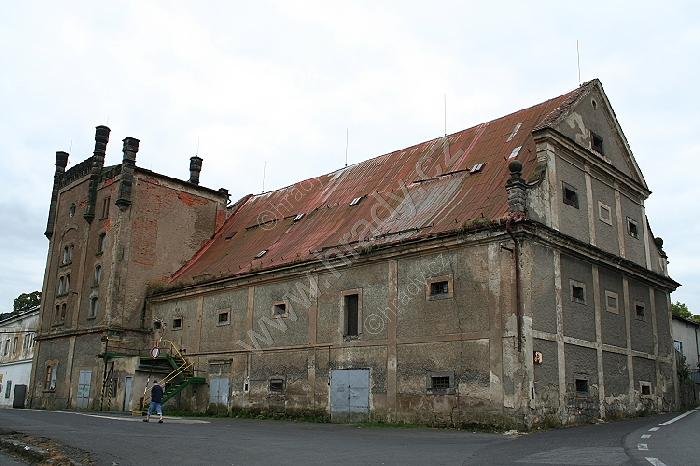 vrchnostenský dvůr a pivovar