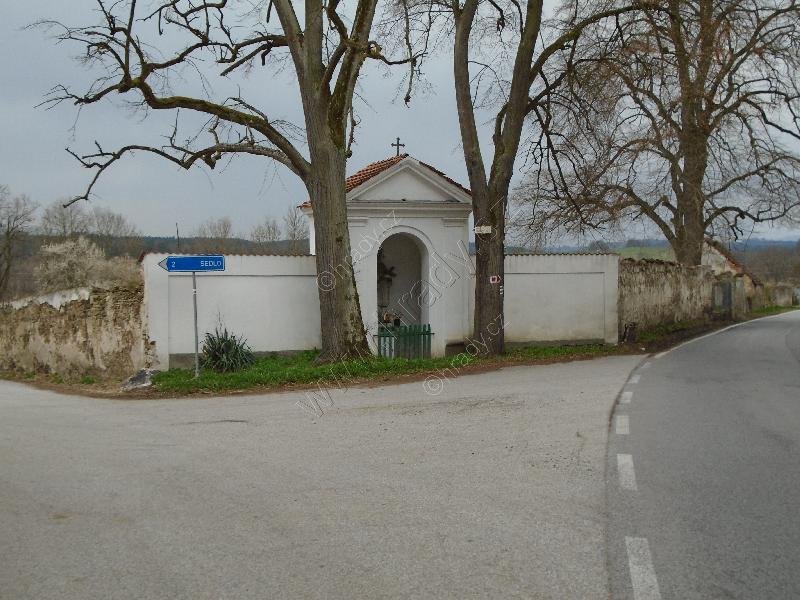 výklenková kaple sv. Jana Nepomuckého