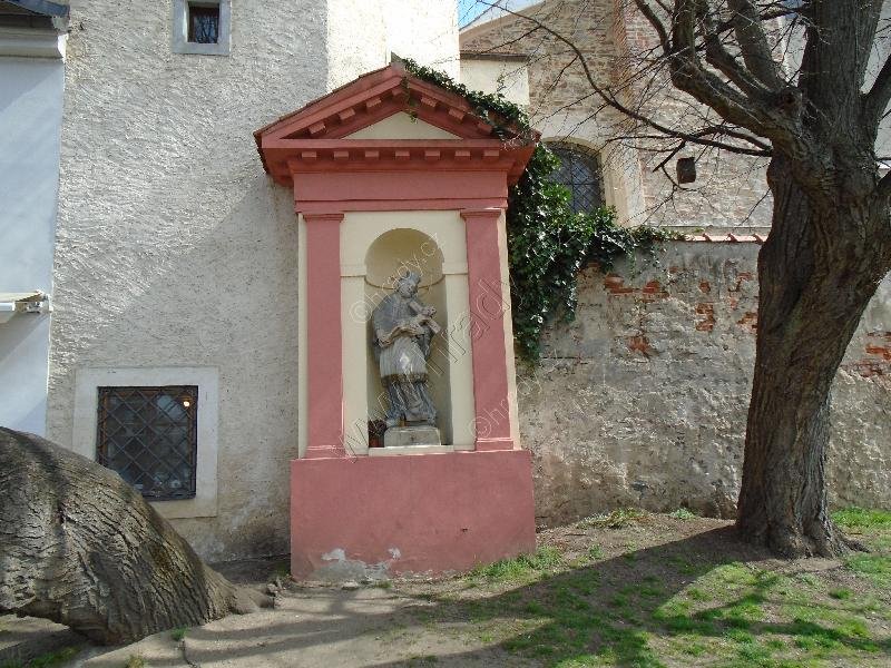 výklenková kaple sv. Jana Nepomuckého