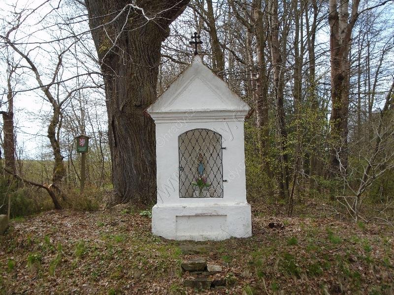 výklenková kaplička Panny Marie