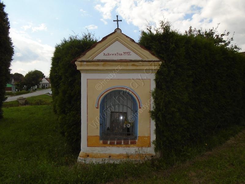 výklenková kaplička Panny Marie