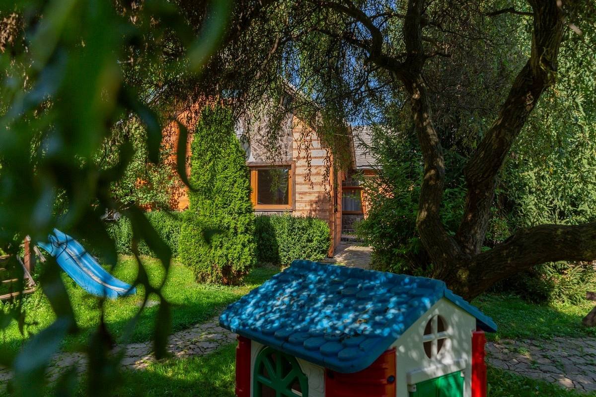 Zahrada s dětským hřištěm Liptov