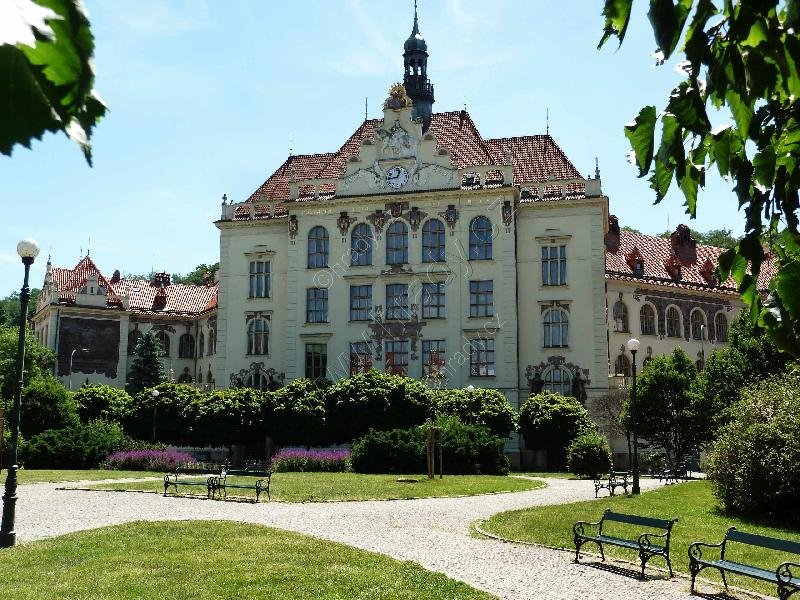 základní a mateřská škola