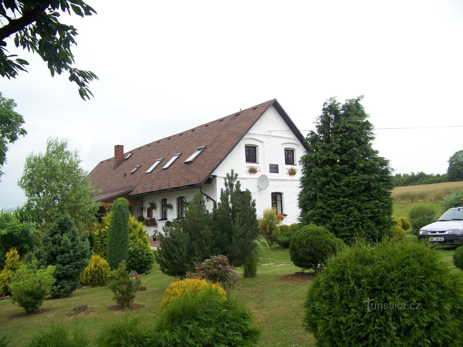 ZDE BYL ÚKRYT VYSÍLAČKY