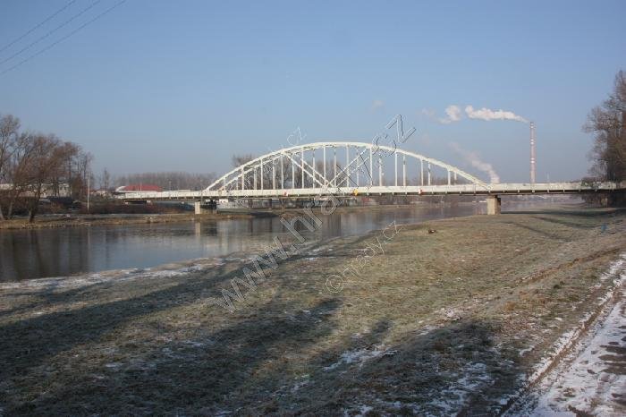 železniční most