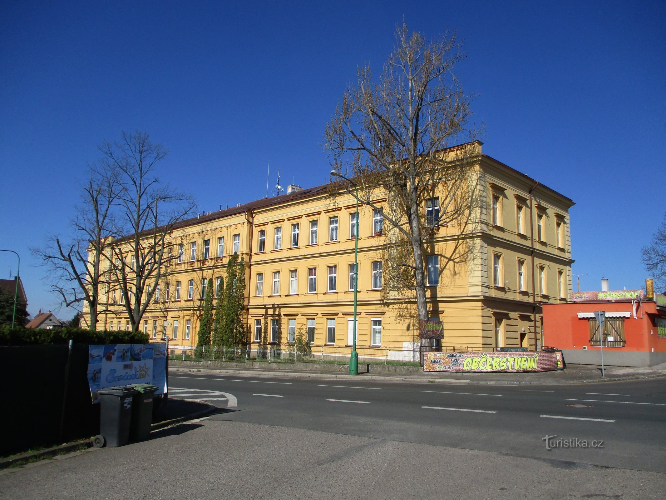 Zeměbranecká kasárna (Jaroměř, 22.4.2020)