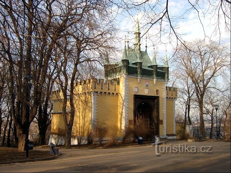 Zrcadlové bludiště - Petřín