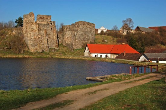 Zřícenina hradu Borotín