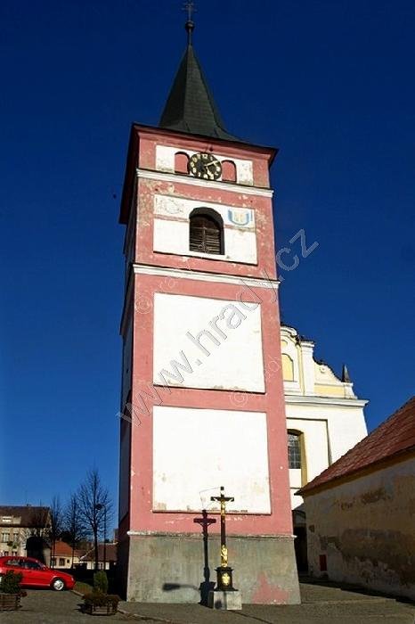 zvonice u kostela Povýšení sv. Kříže