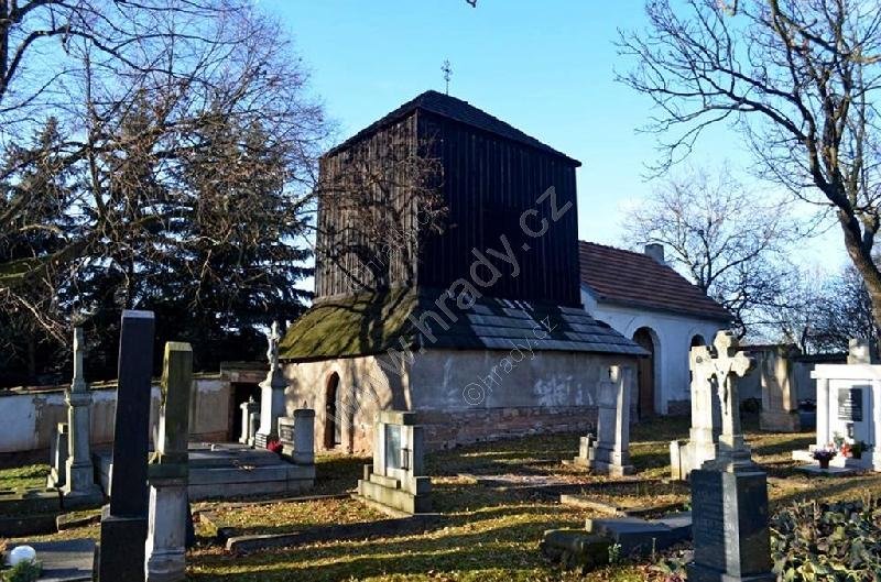 zvonice u kostela sv. Bartoloměje
