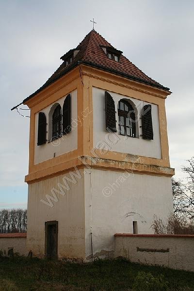 zvonice u kostela sv. Kateřiny